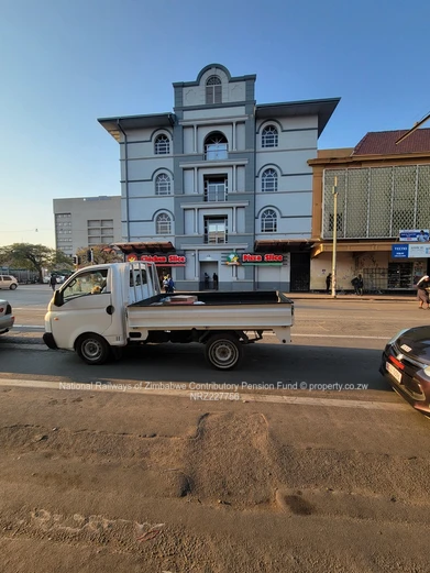 PRINCE’S FLATS (BUSINESS SUITES) Immaculate Office Space in Bulawayo CBD