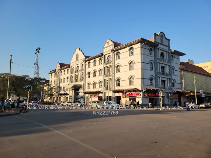 PRINCE’S FLATS (BUSINESS SUITES) Immaculate Office Space in Bulawayo CBD