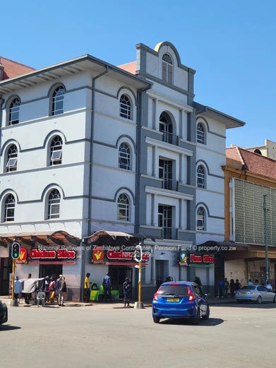 PRINCE’S FLATS (BUSINESS SUITES) Immaculate Office Space in Bulawayo CBD